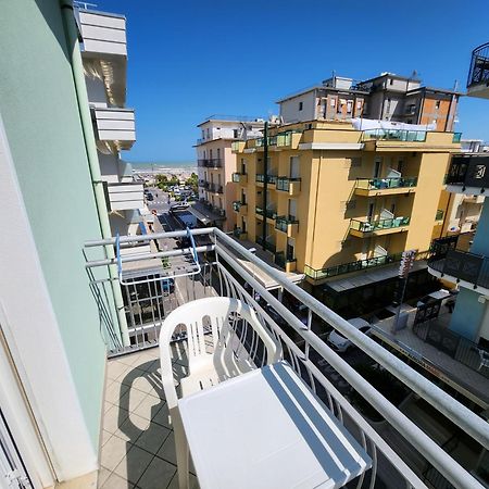 Alevon Hotel Ρίμινι Εξωτερικό φωτογραφία