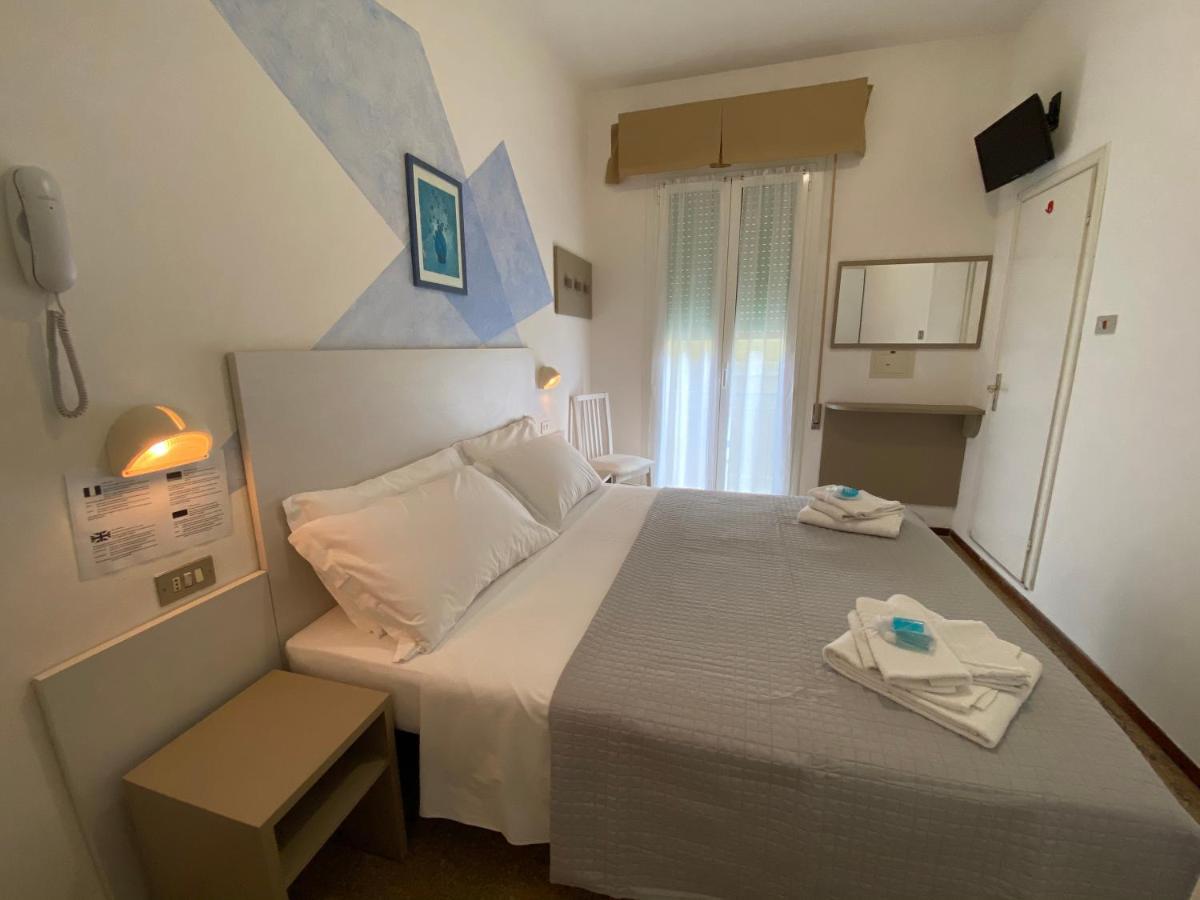 Alevon Hotel Ρίμινι Εξωτερικό φωτογραφία