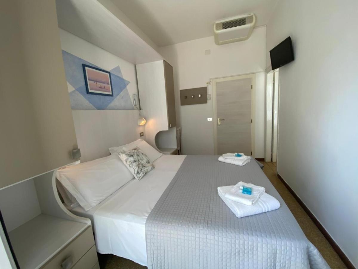Alevon Hotel Ρίμινι Εξωτερικό φωτογραφία